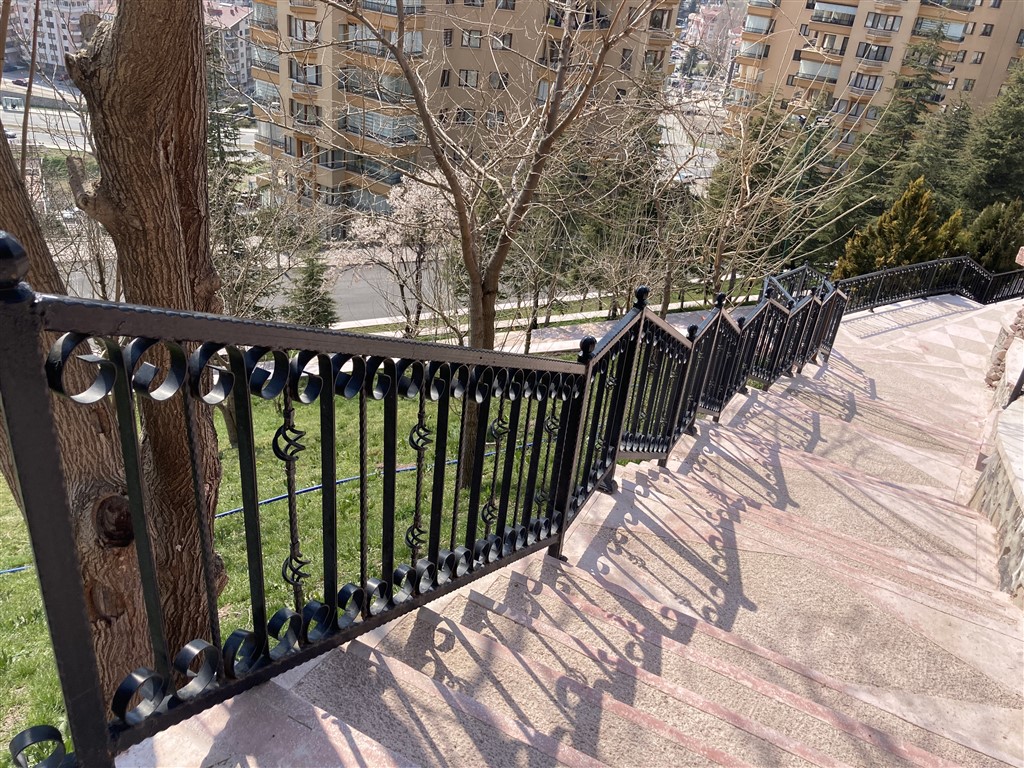 Ferforje Paslanmaz Korkuluk uygulama fotoğrafı 2